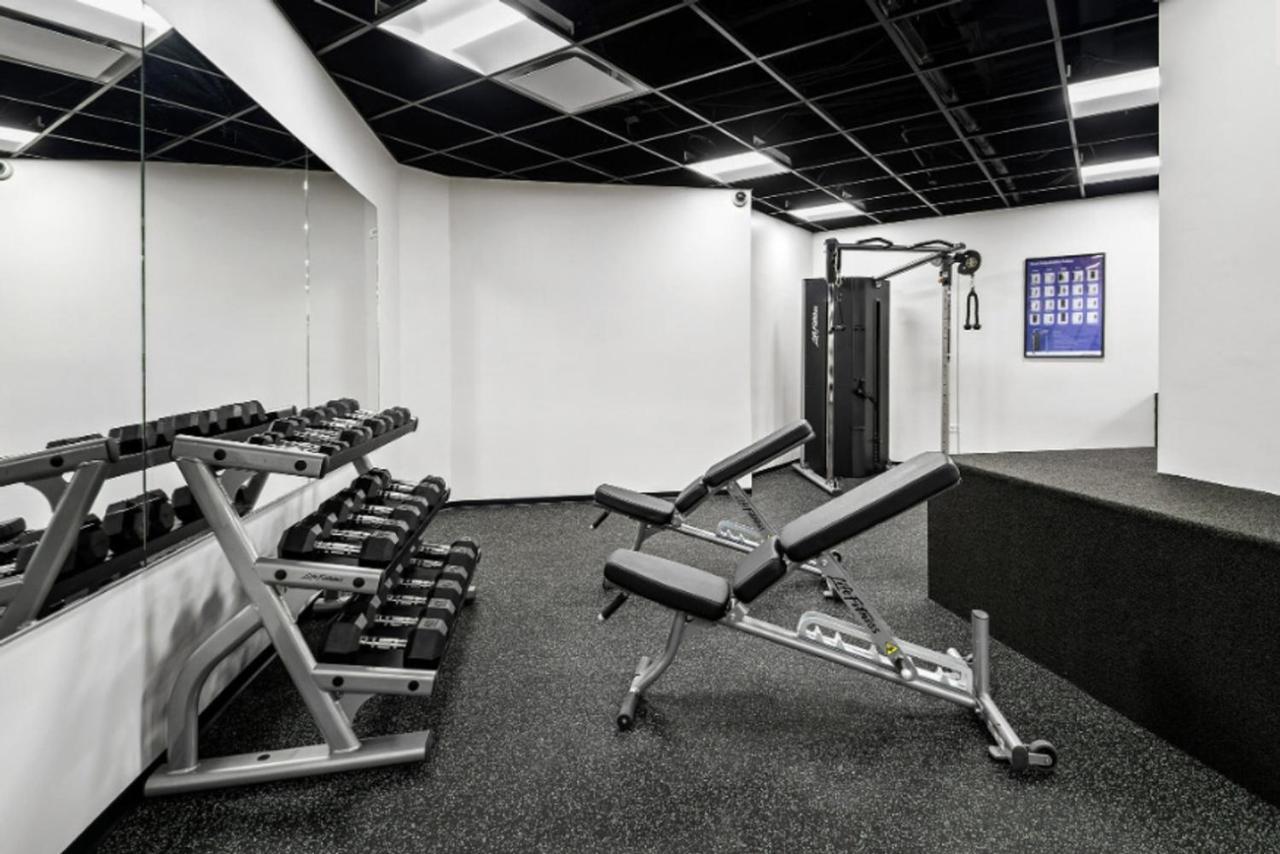 Apartment Gold Coast W Doorman Gym 2 Blocks To L Chi-916