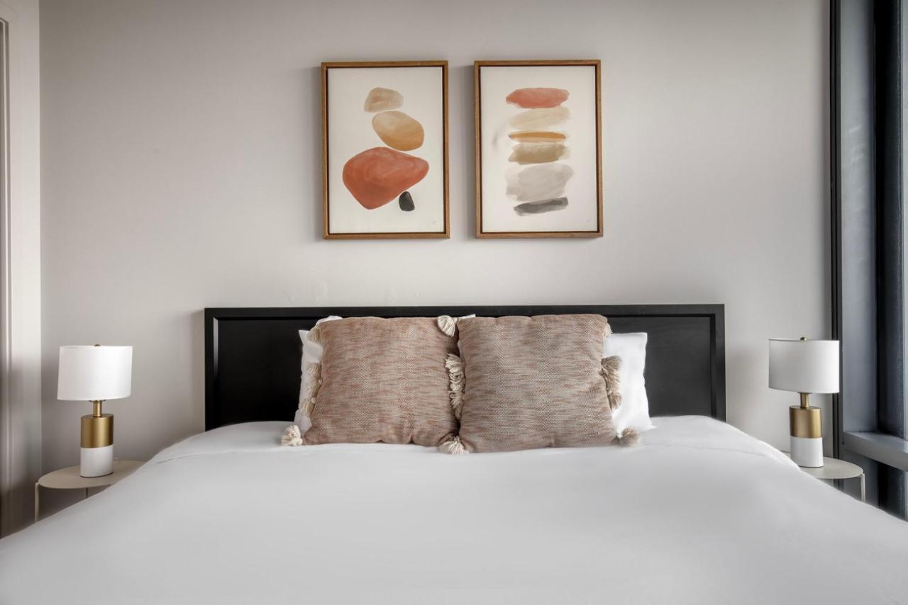 Lakeview 2br W Gym Grills Nr Lakefront Trail Chi-985 * Chicago