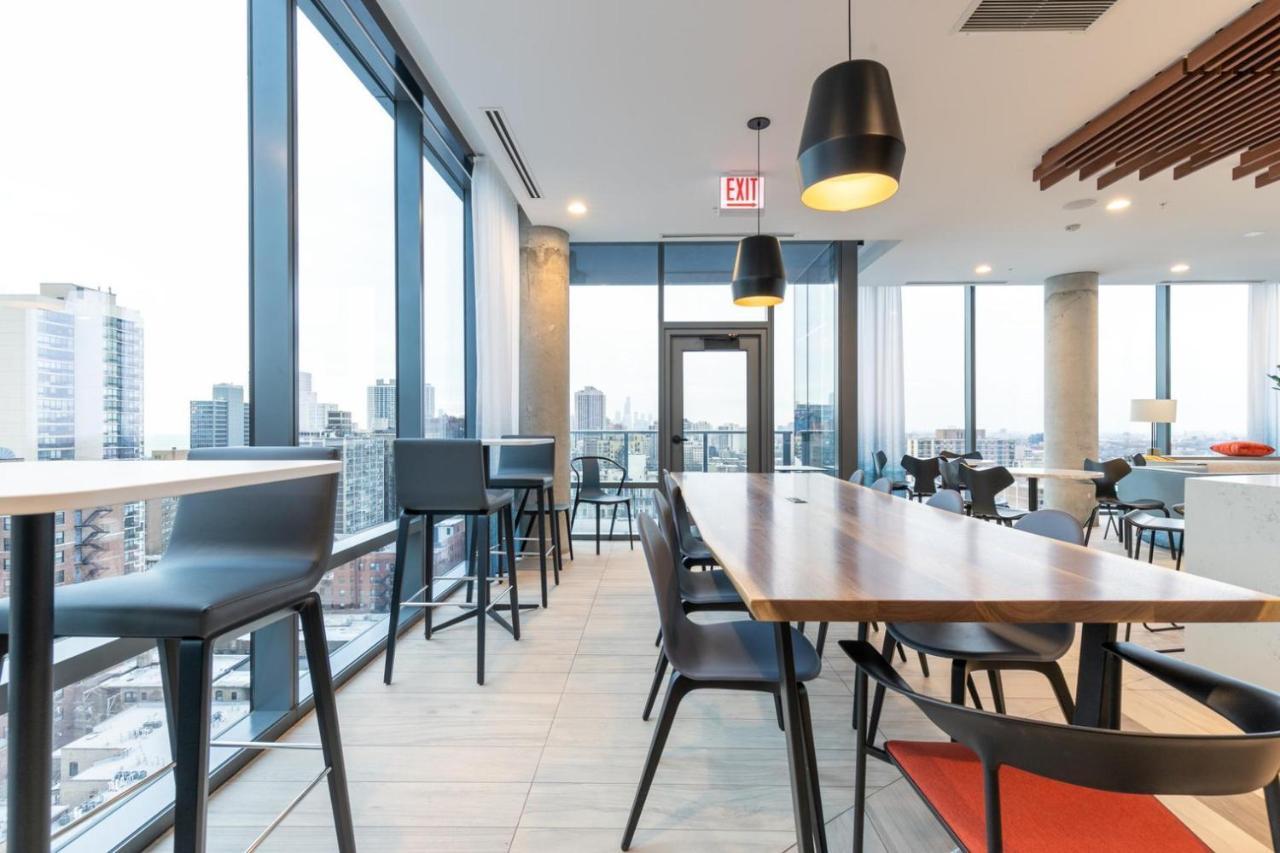 Lakeview 2br W Gym Grills Nr Lakefront Trail Chi-985 *