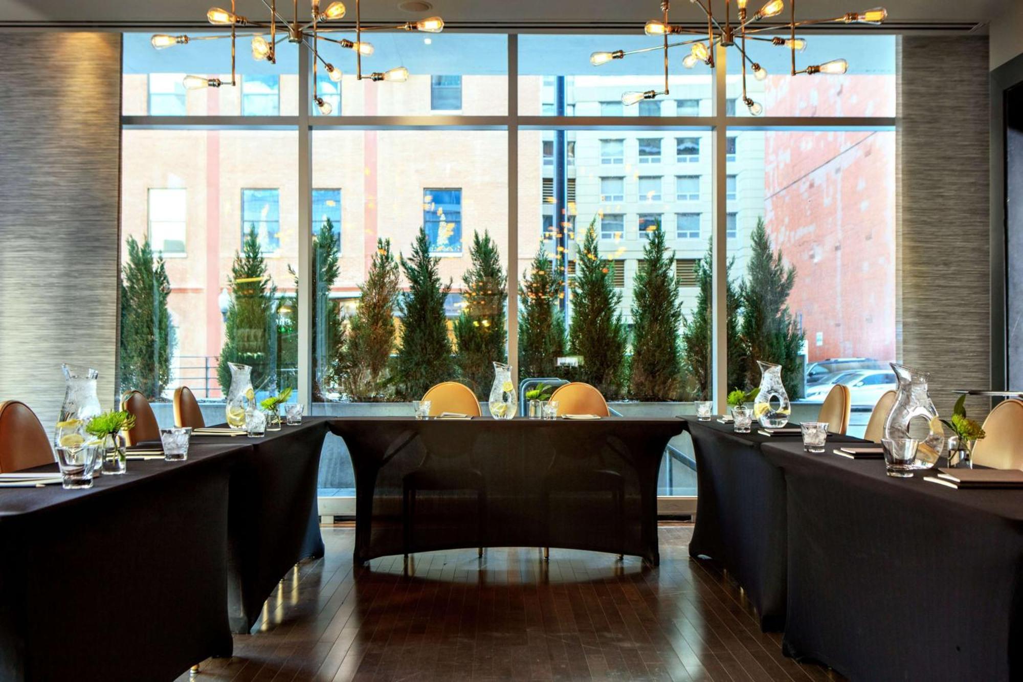 Hotel The Royal Sonesta River North Chicago