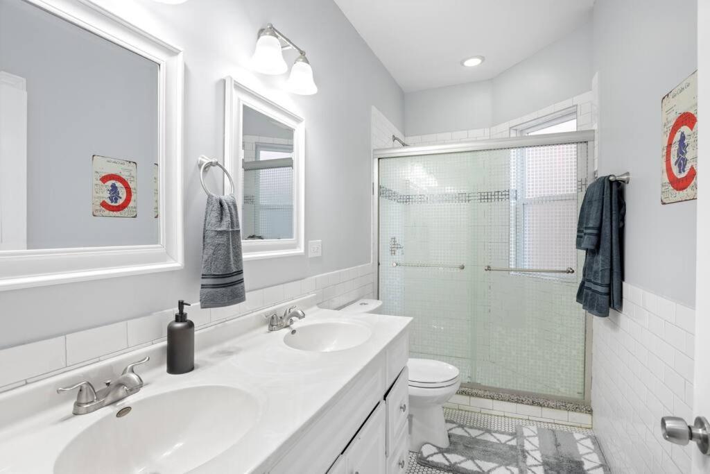 Game Day Getaway - 3br In Vibrant Wrigleyville Appartement *