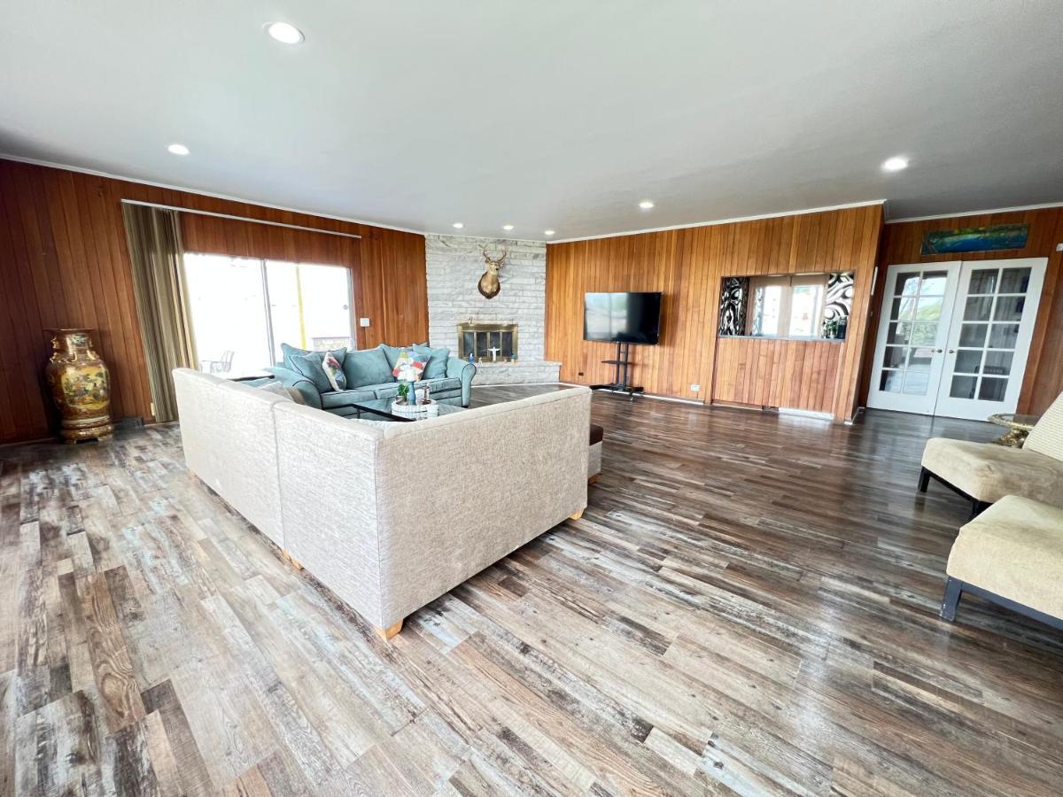 Pill Hill Mansion Chicago