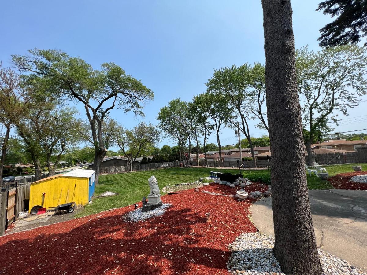 Pill Hill Mansion Hostel *