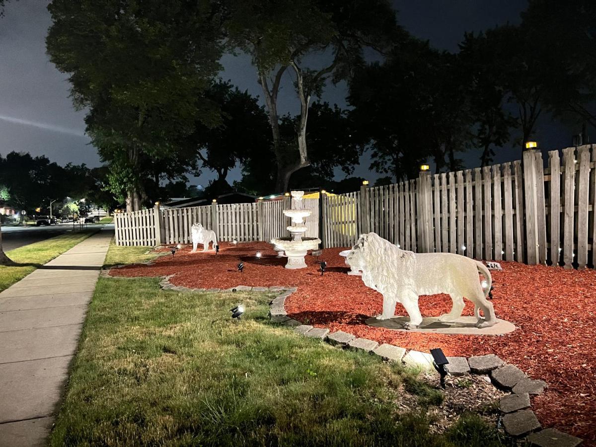 Pill Hill Mansion Chicago