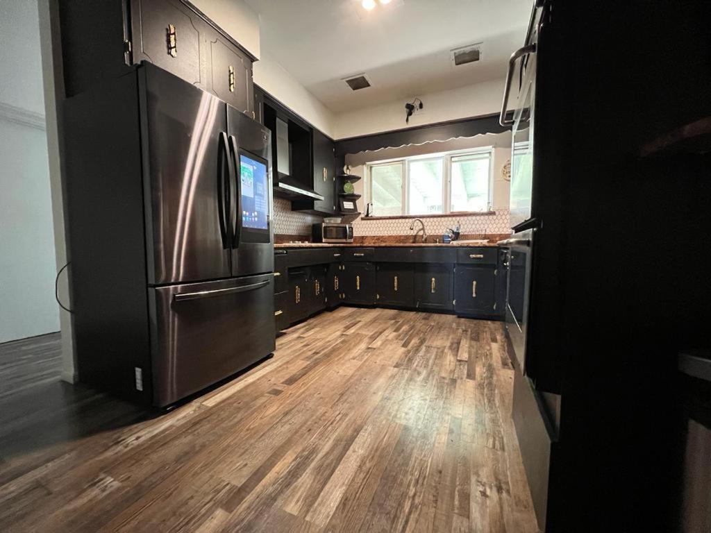 Pill Hill Mansion Hostel