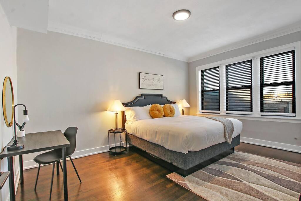 Comfortable 2br - Sunnyside 2f Apartment *