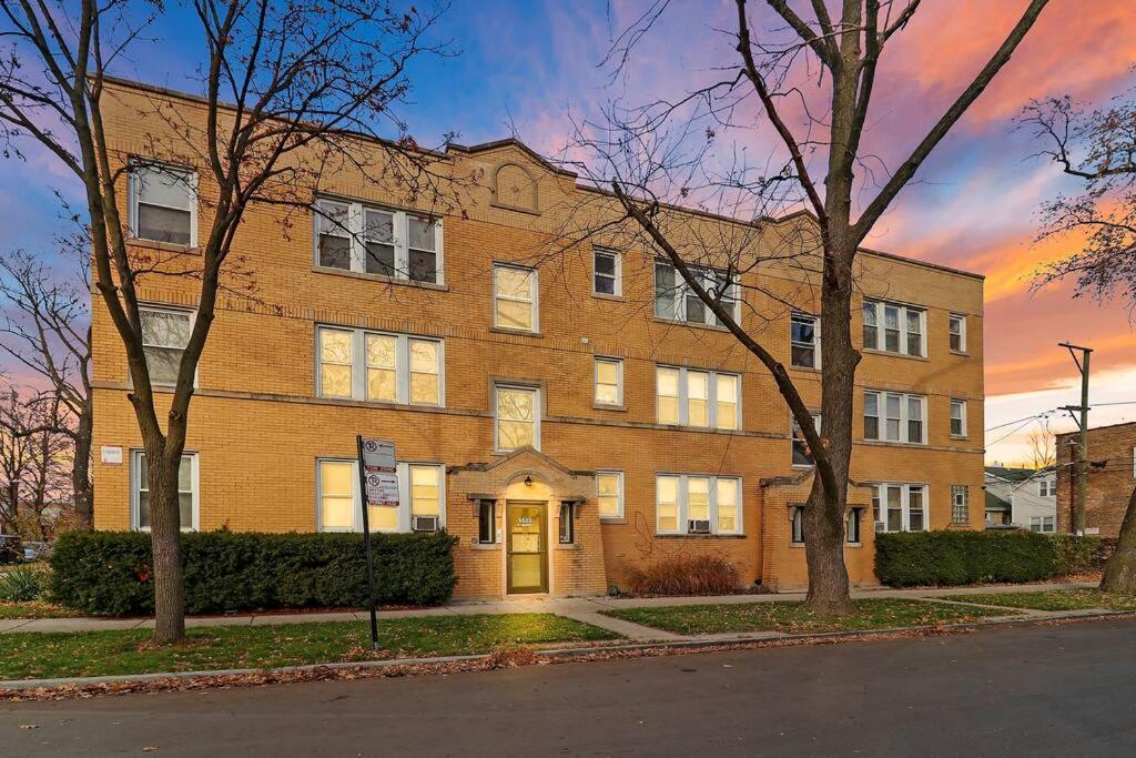 1br Airy With Wi-fi - Barry 2 Apartment *