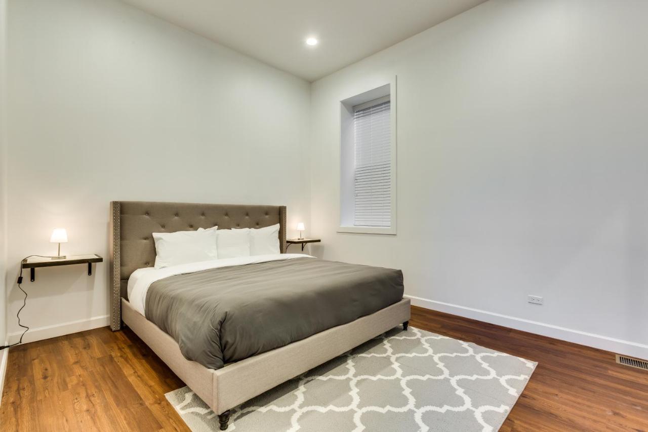 Converted Store Front Lets Live Like A Local In The Heart Of It All!