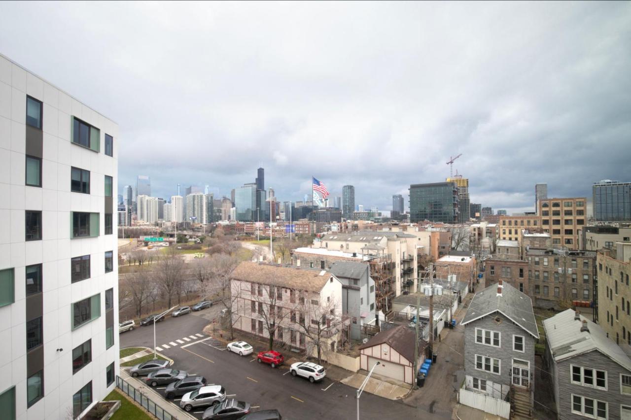 Apartment West Town 1br W Outdoor Sky Terrace Nr L Stop Chi-1026 Chicago