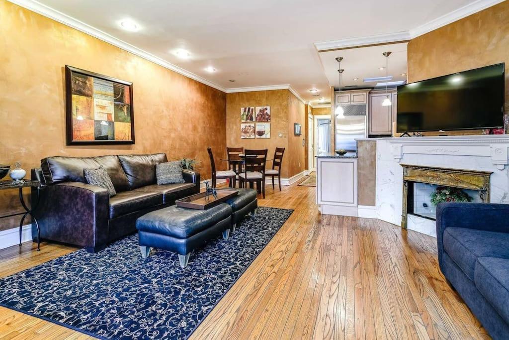 Apartment Brownstone 2 Entire Units Gold Coast Chicago