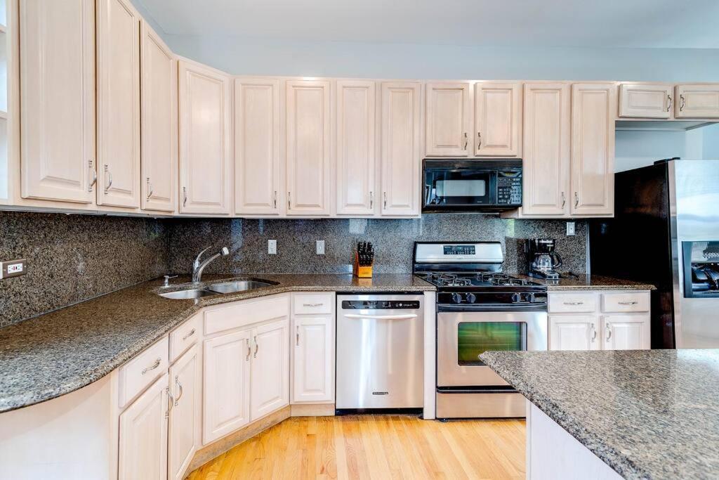 Stunning 2 Floor Penthouse Downtown * Chicago