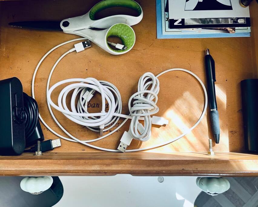 Homey And Private 1 Bed Located 15min To City Apartment