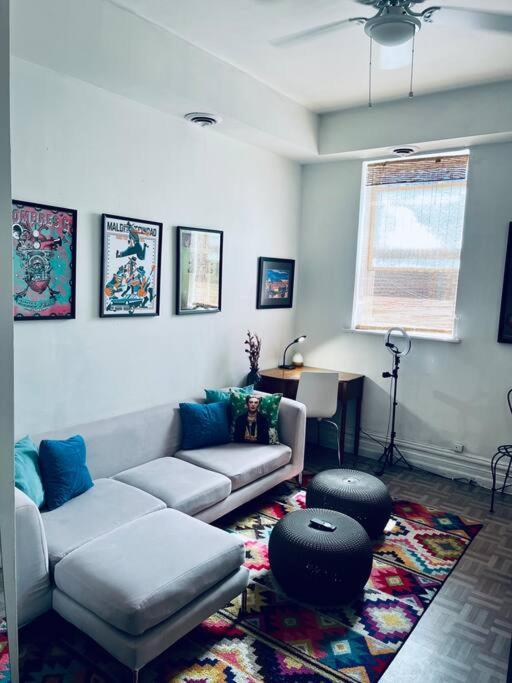 Homey And Private 1 Bed Located 15min To City Apartment