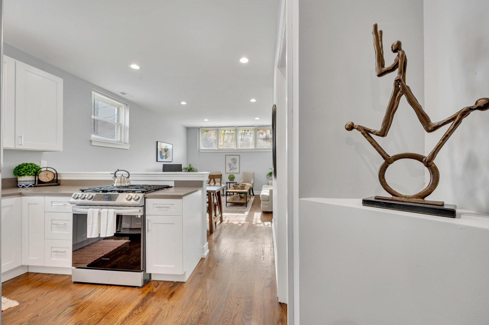 Spacious Bucktown Sanctuary