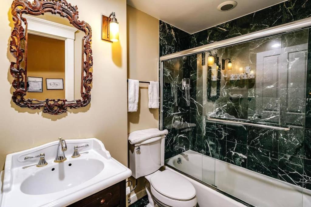 Brownstone 2 Entire Units Gold Coast Apartment Chicago