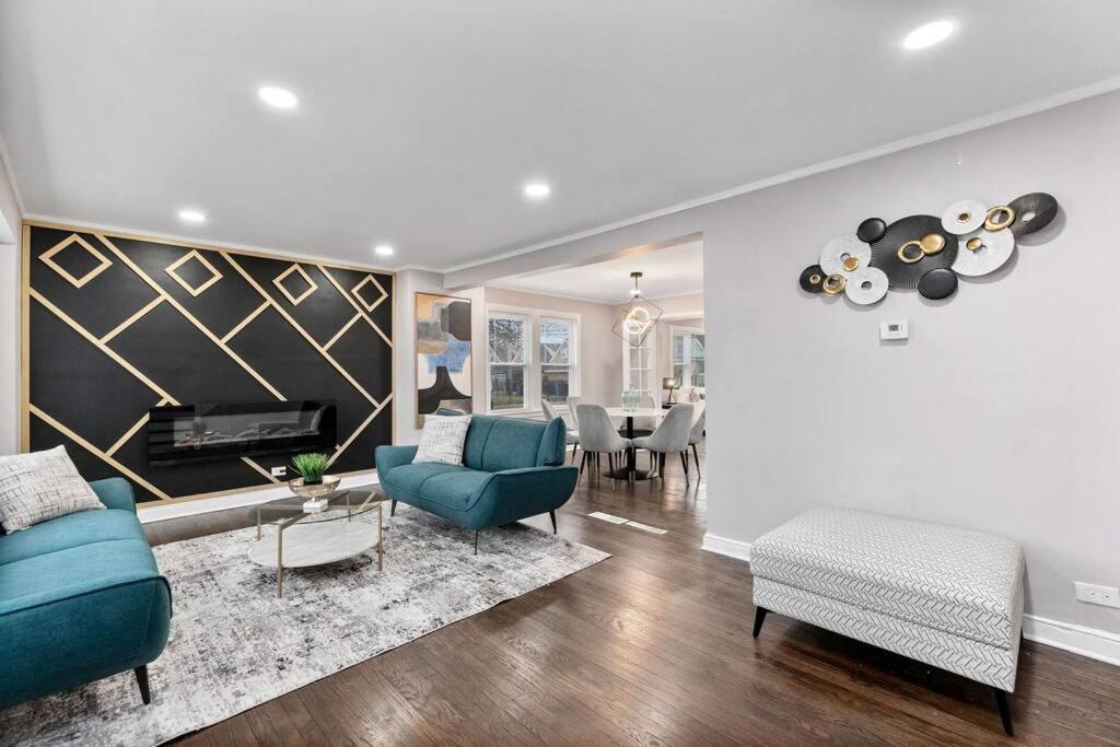 Villa A Away From Home! *