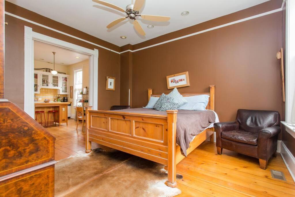 Apartment Iklektik House // Cardinal Chicago