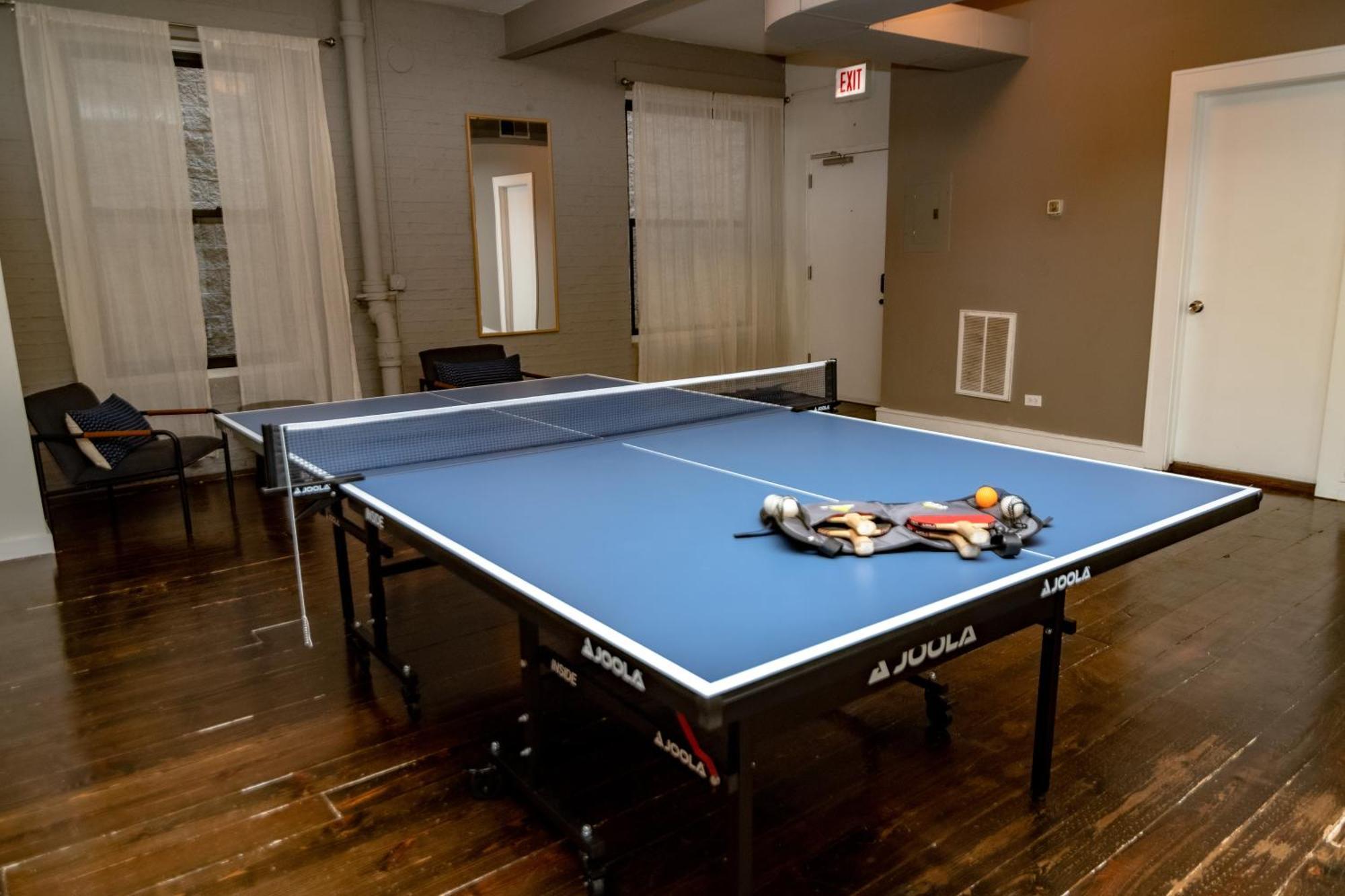 Bright South Loop 3br Escape With Pingpong Table And Optional Parking Minutes To Art Institute, Grant Park & Mccormick Place Events Appartement Chicago