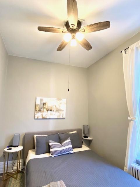 Apartment Spacious Historic In Lakeview - Walk To Wrigley, Nightlife, Shops, Hospitals *