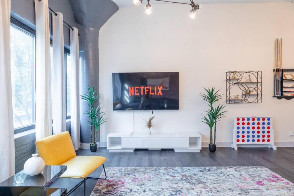 Apartamento Massive 6br Luxury Sleeps 12 Guests With Jacuzzi & Pool Table Perfect Group And Optional Parking Near Mccormick Place & Soldier Field