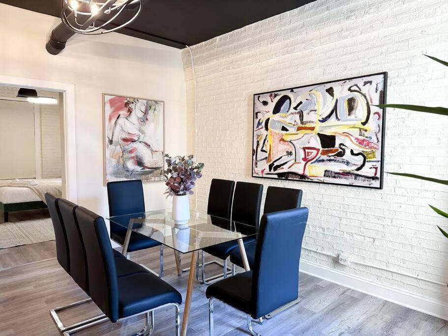 Appartement Family And Group Friendly 5br Spacious Unit With Pool Table And Optional Parking Near Mccormick Place And Soldier Field Chicago