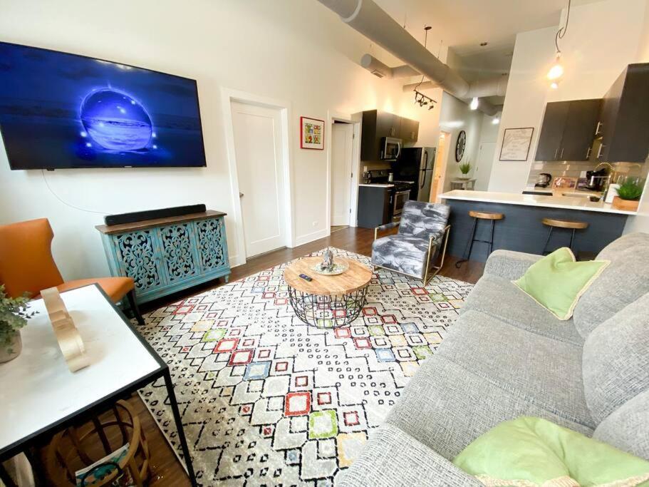 Apartment Spacious 420-friendly 2br Retreat Near Mccormick Place, Grant Park And Soldier Field