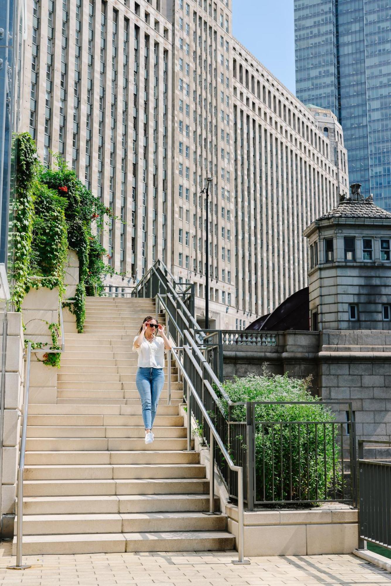 Voco Downtown - Riverwalk By Ihg Hotel