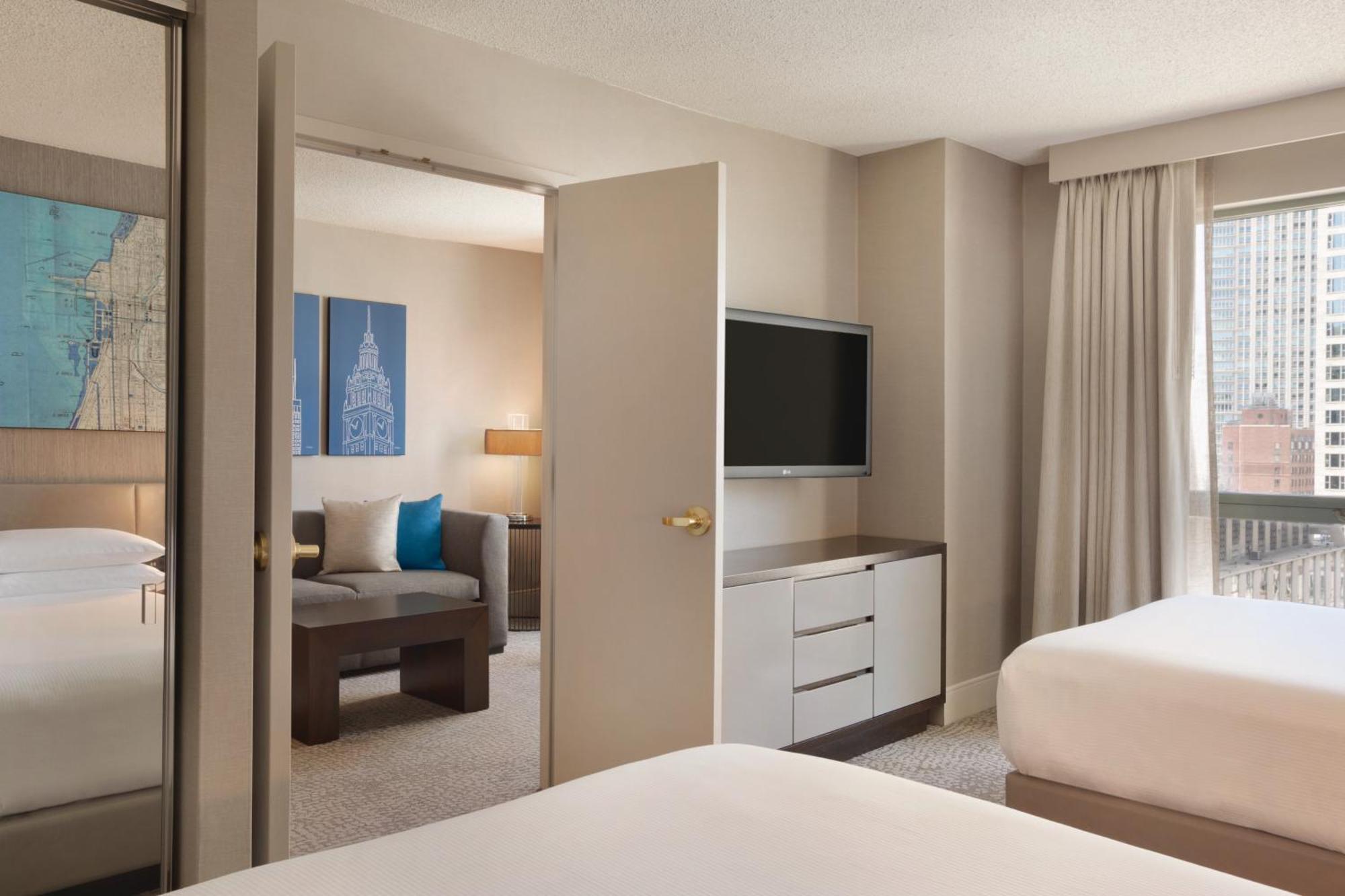 Hilton Chicago/magnificent Mile 3*