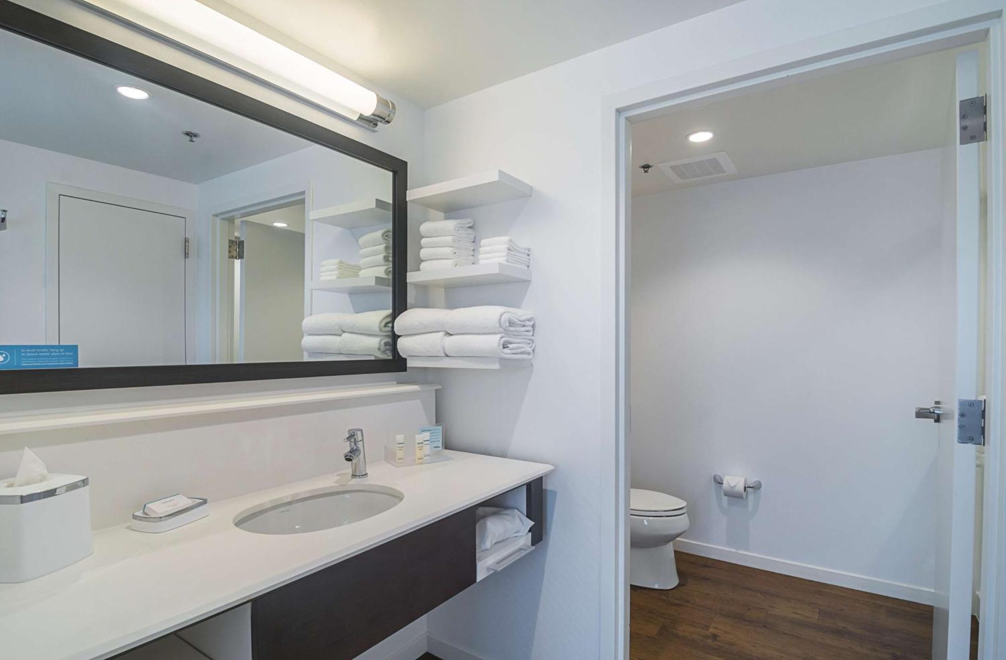 Hotel Hampton Inn Chicago North-Loyola Station, Il 3*