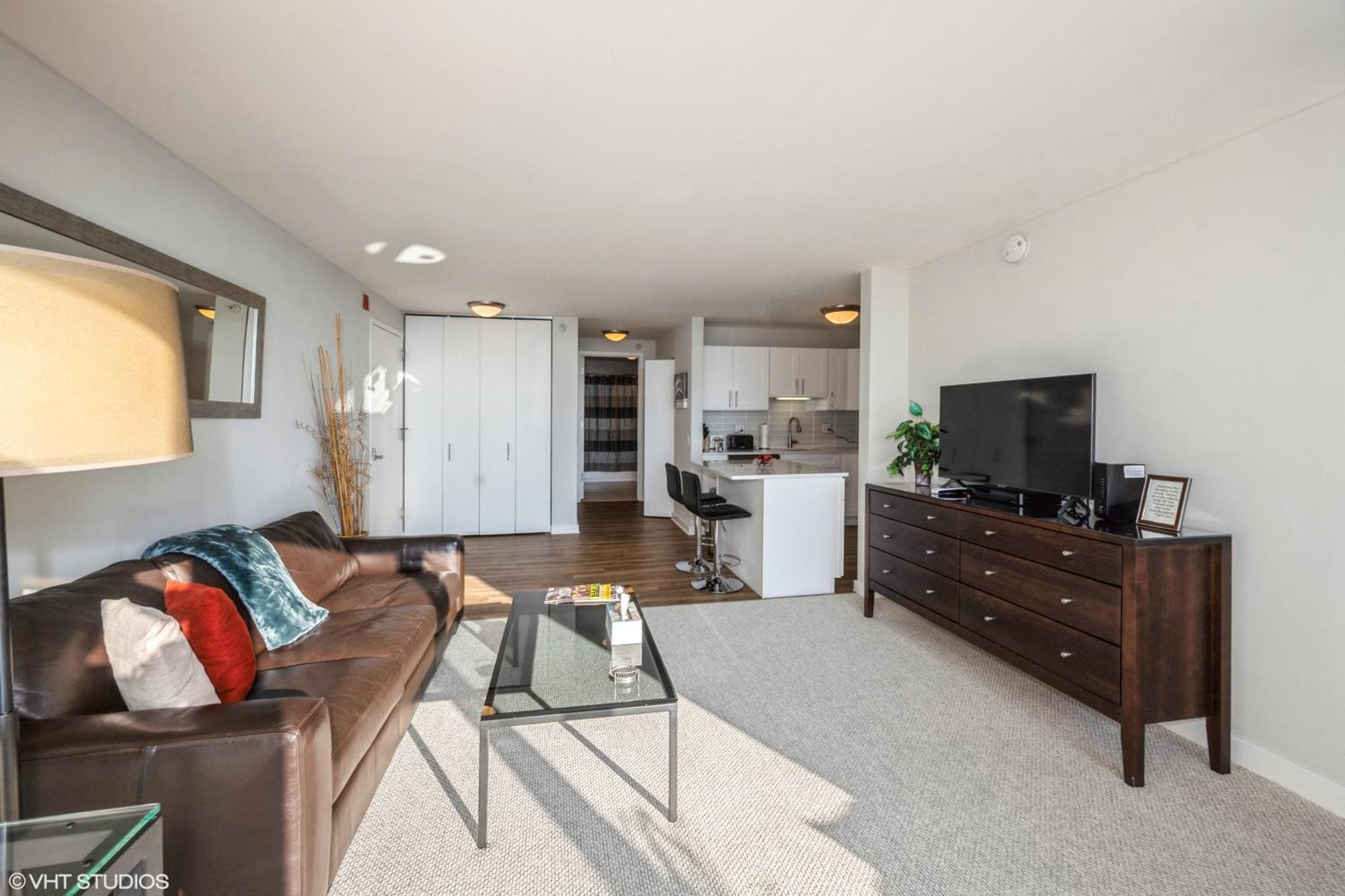 The Penthouse At Grand Plaza Aparthotel Chicago