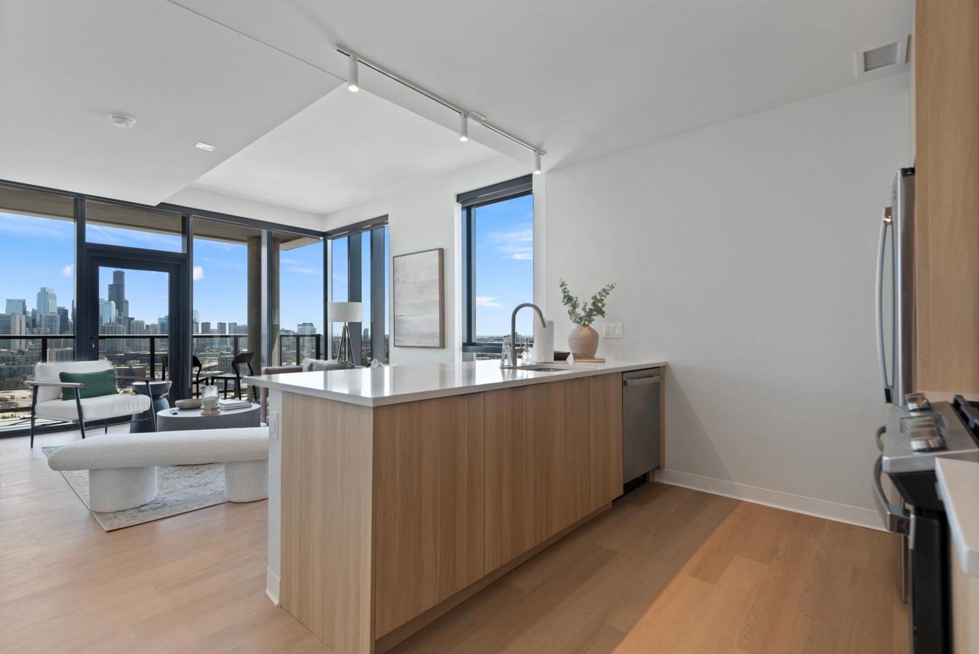 Apartment Foundry Unmatched Skyline Views At Lincoln Park Chicago