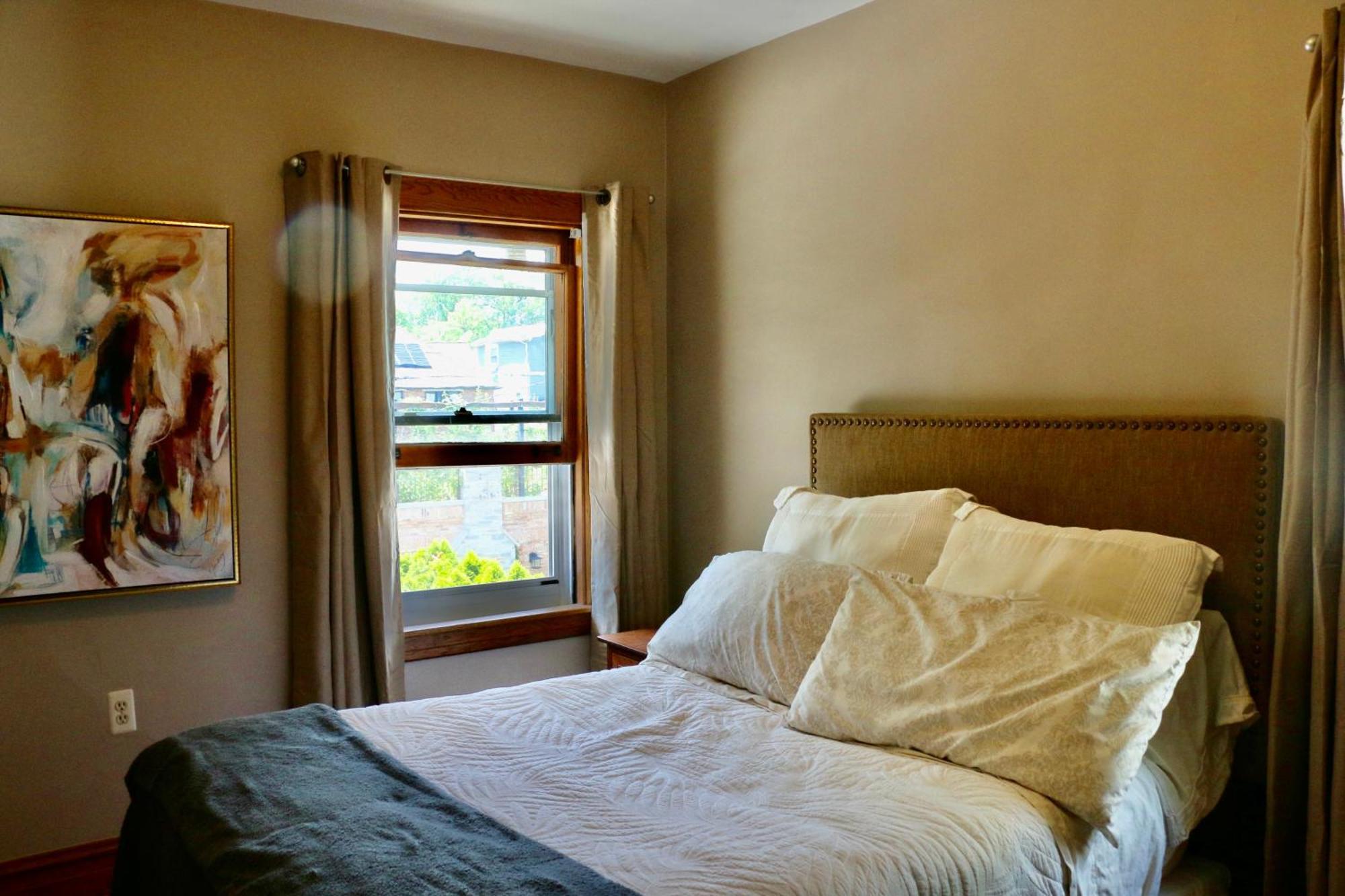 Historic With Outdoor Hot Tub Near Downtown In Public Transportation Hub Chicago