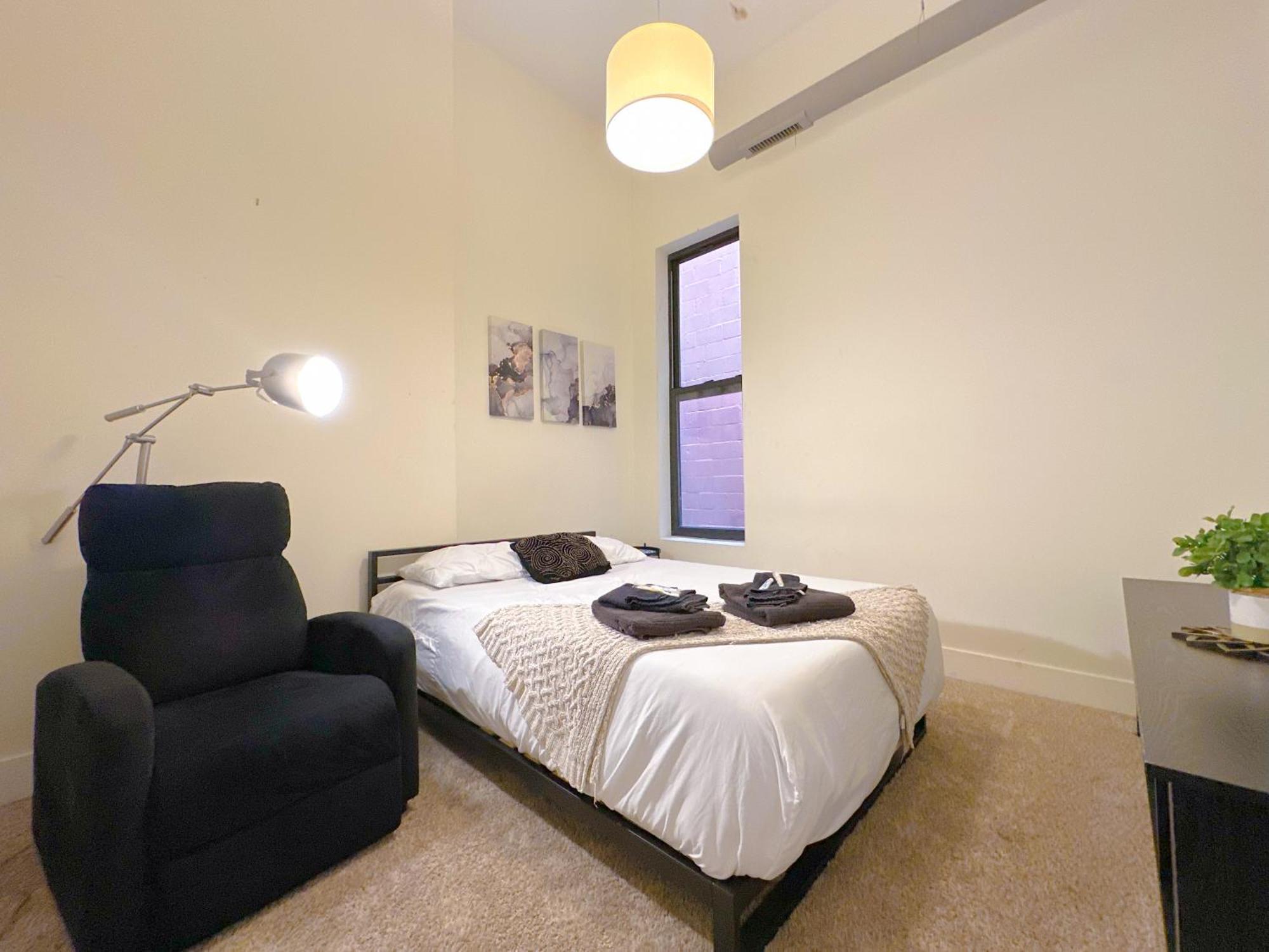 Spacious 420-friendly 2br Retreat Near Mccormick Place, Grant Park And Soldier Field *