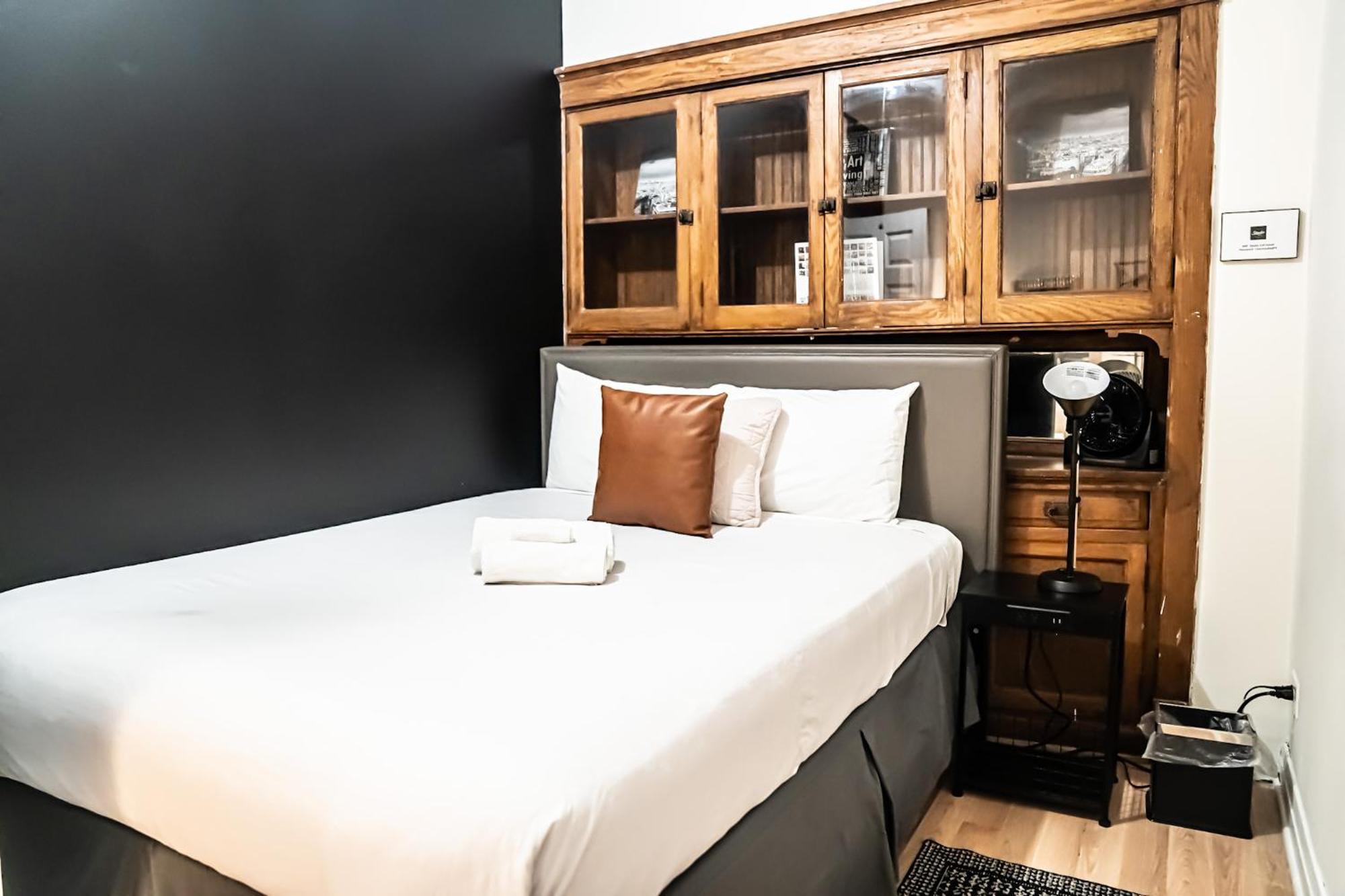 Stay Chicago * Chicago