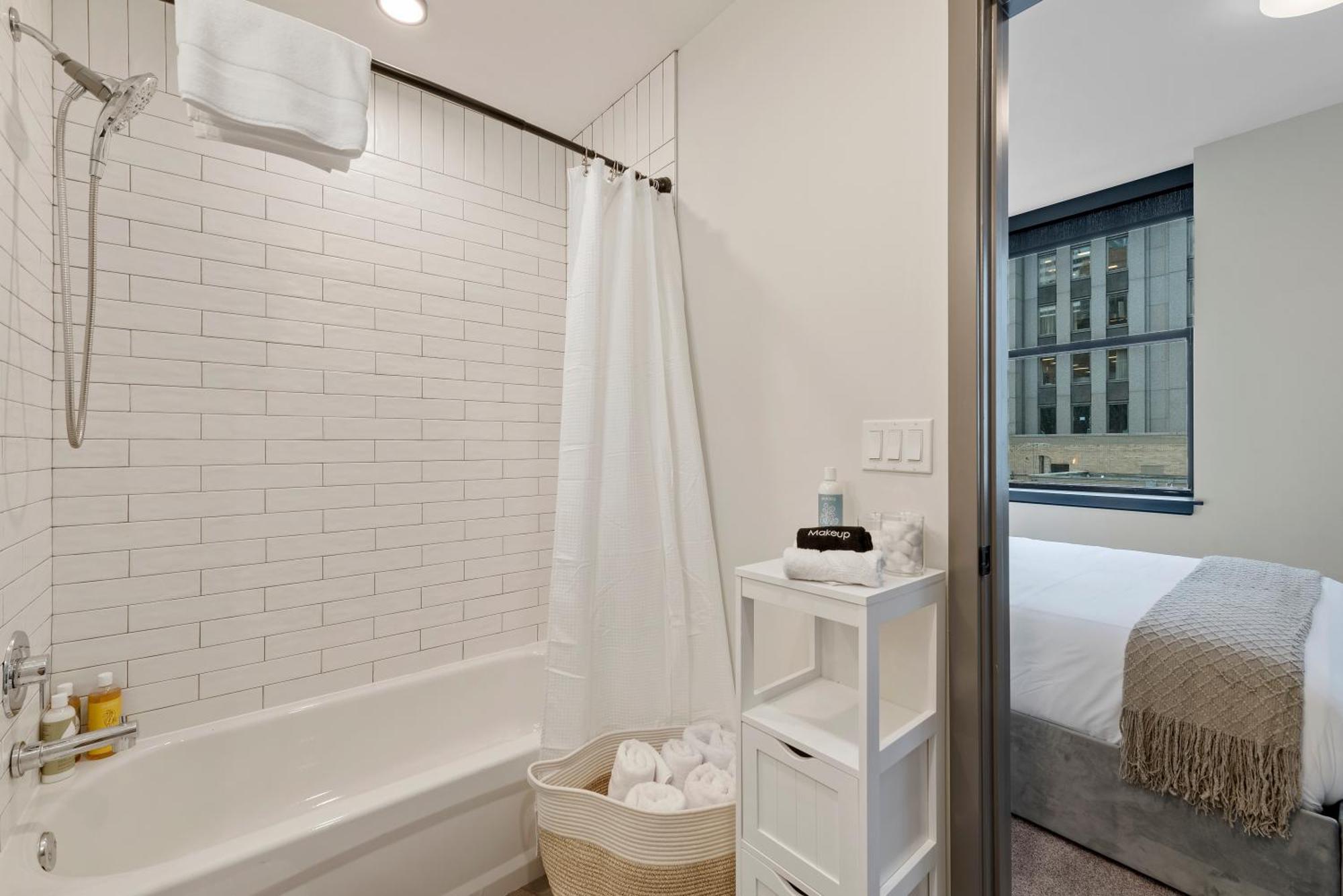 Experience Downtown At Millennium - Luxury In The Loop * Chicago