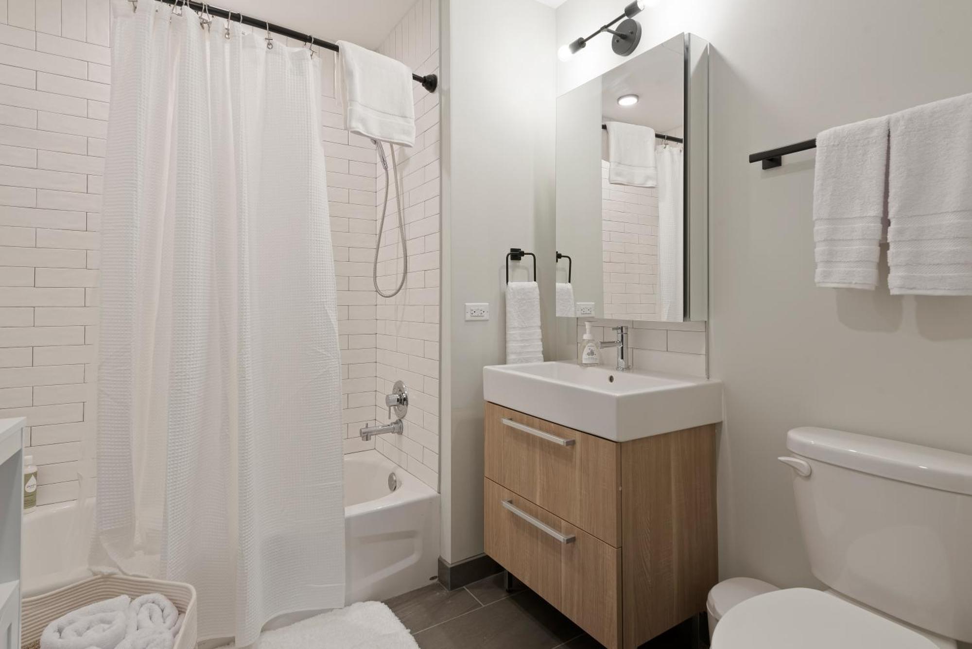 Experience Downtown At Millennium - Luxury In The Loop Apartment *