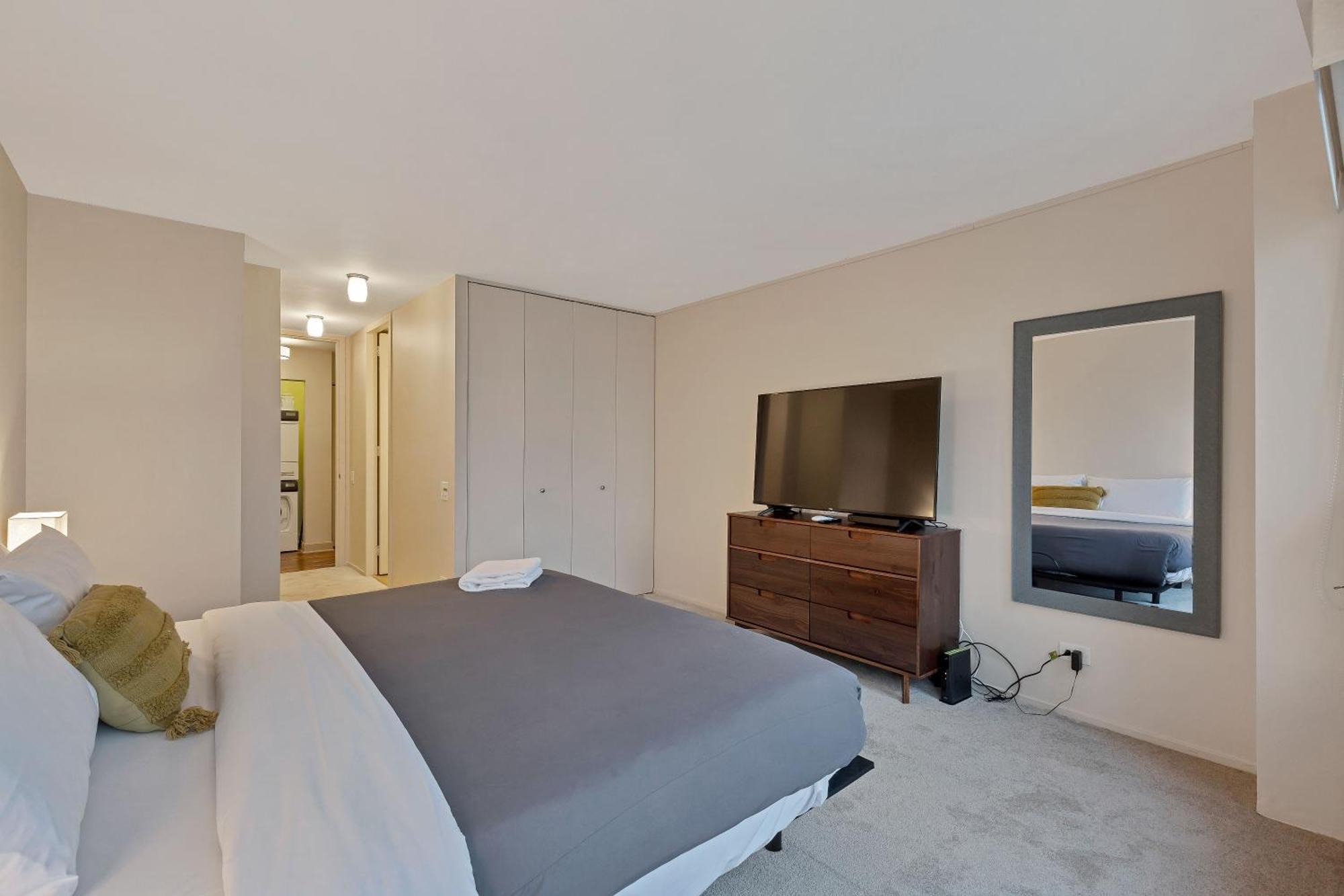 2bd River North With Million Dollar Views! Apartamento Chicago