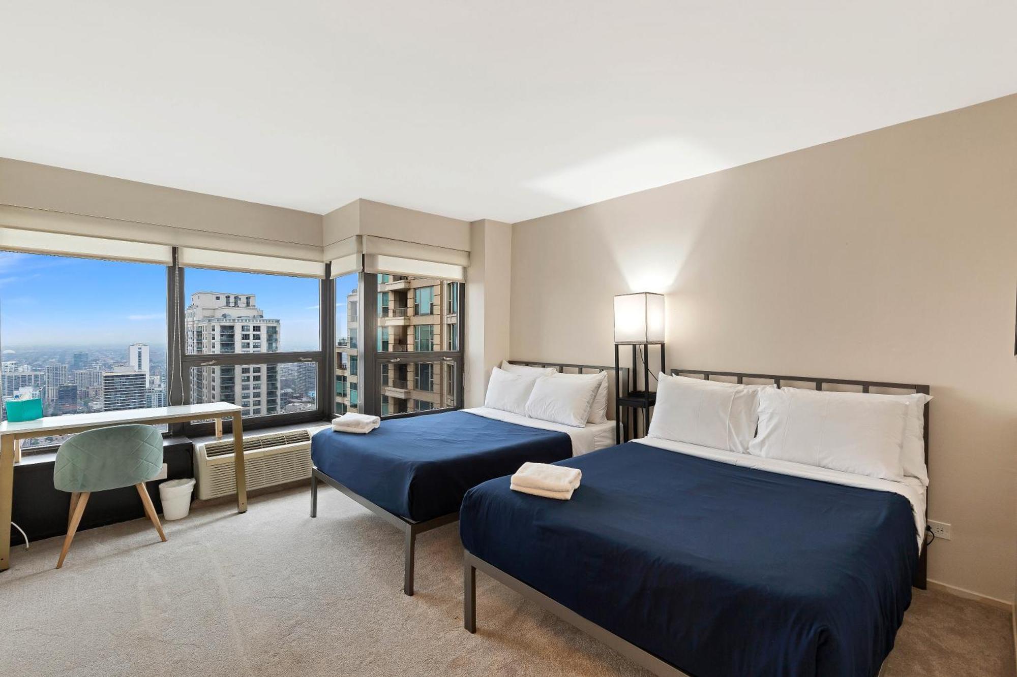Apartamento 2bd River North With Million Dollar Views! *