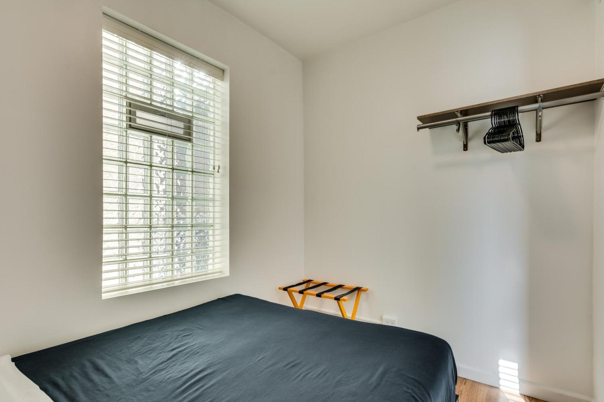 Welcome To West Town! 2 Bedrooms And Pet Friendly Apts