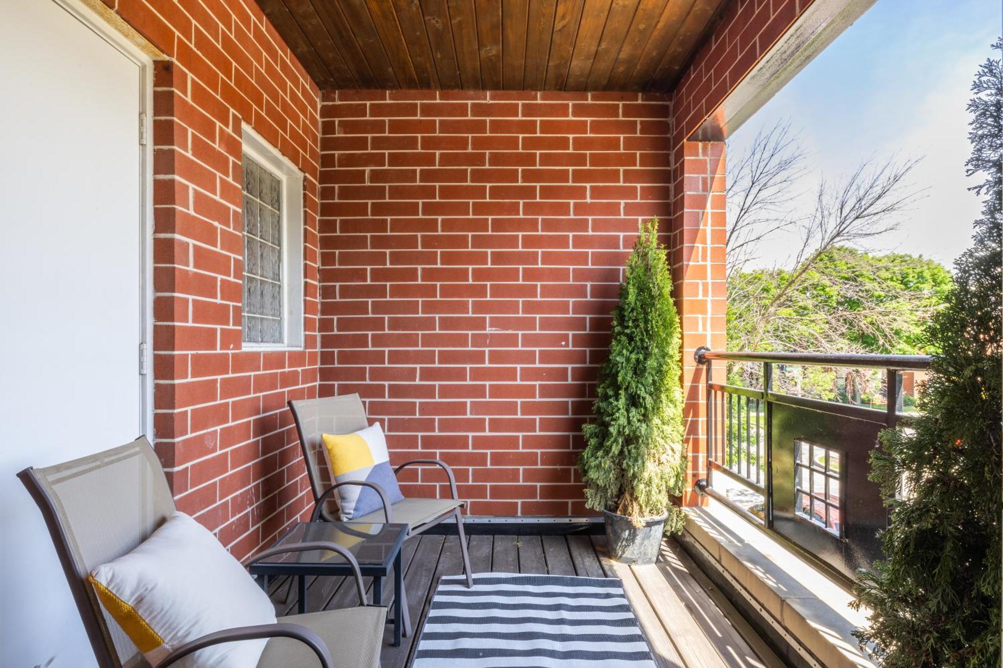 Kenwood Apartments, Downtown Hyde Park * Chicago