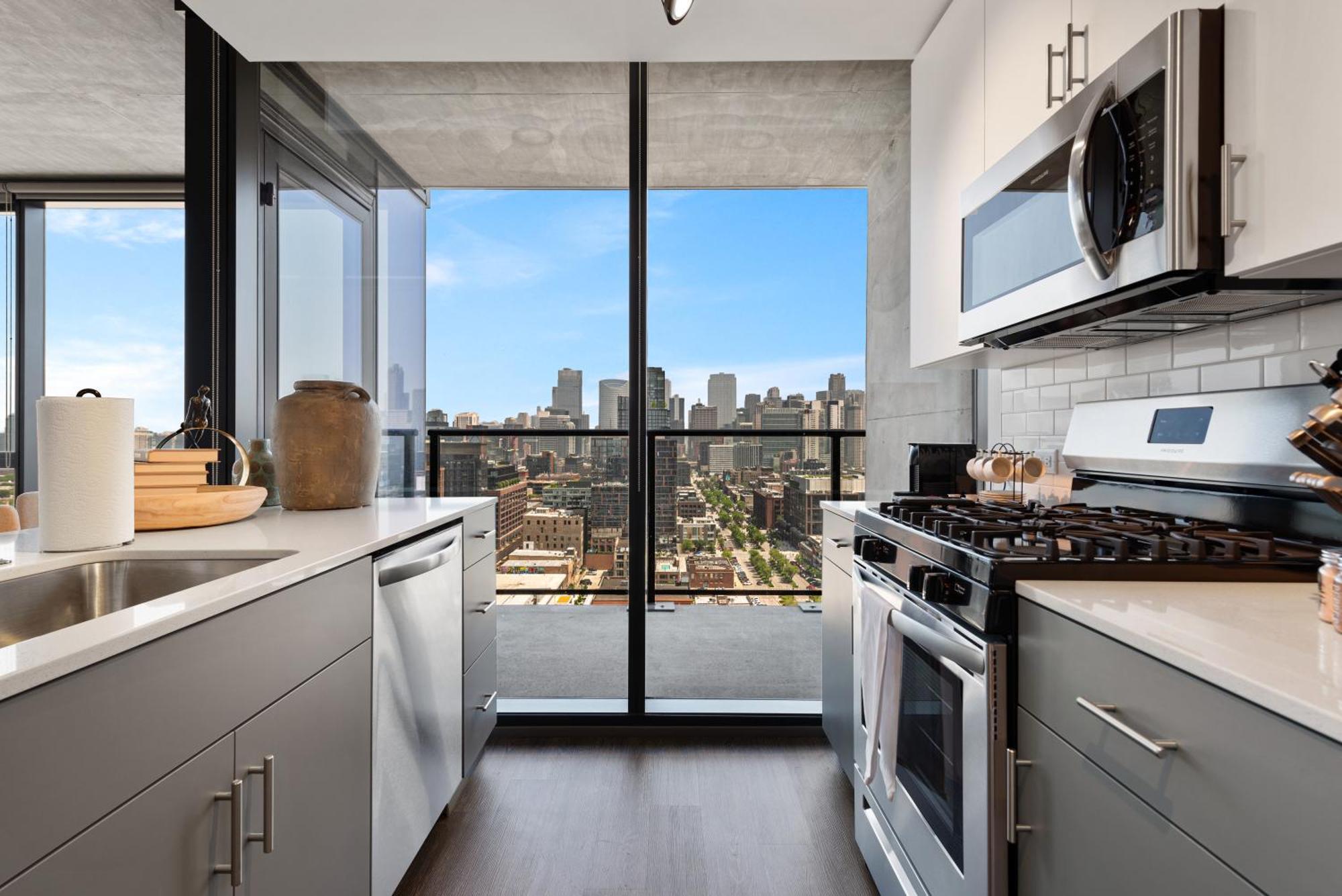 Fulbrix Bright Designer With West Loop Views * Chicago