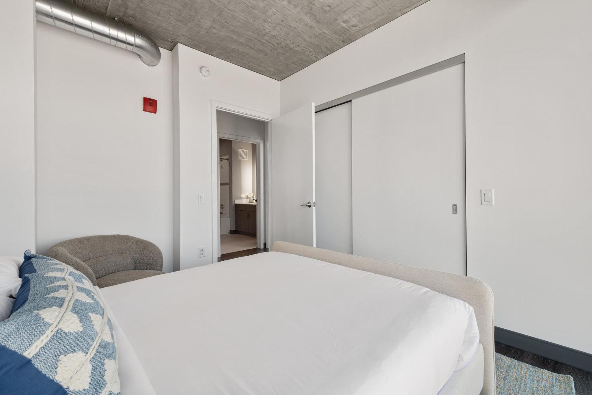 Fulbrix Bright Designer With West Loop Views * Chicago