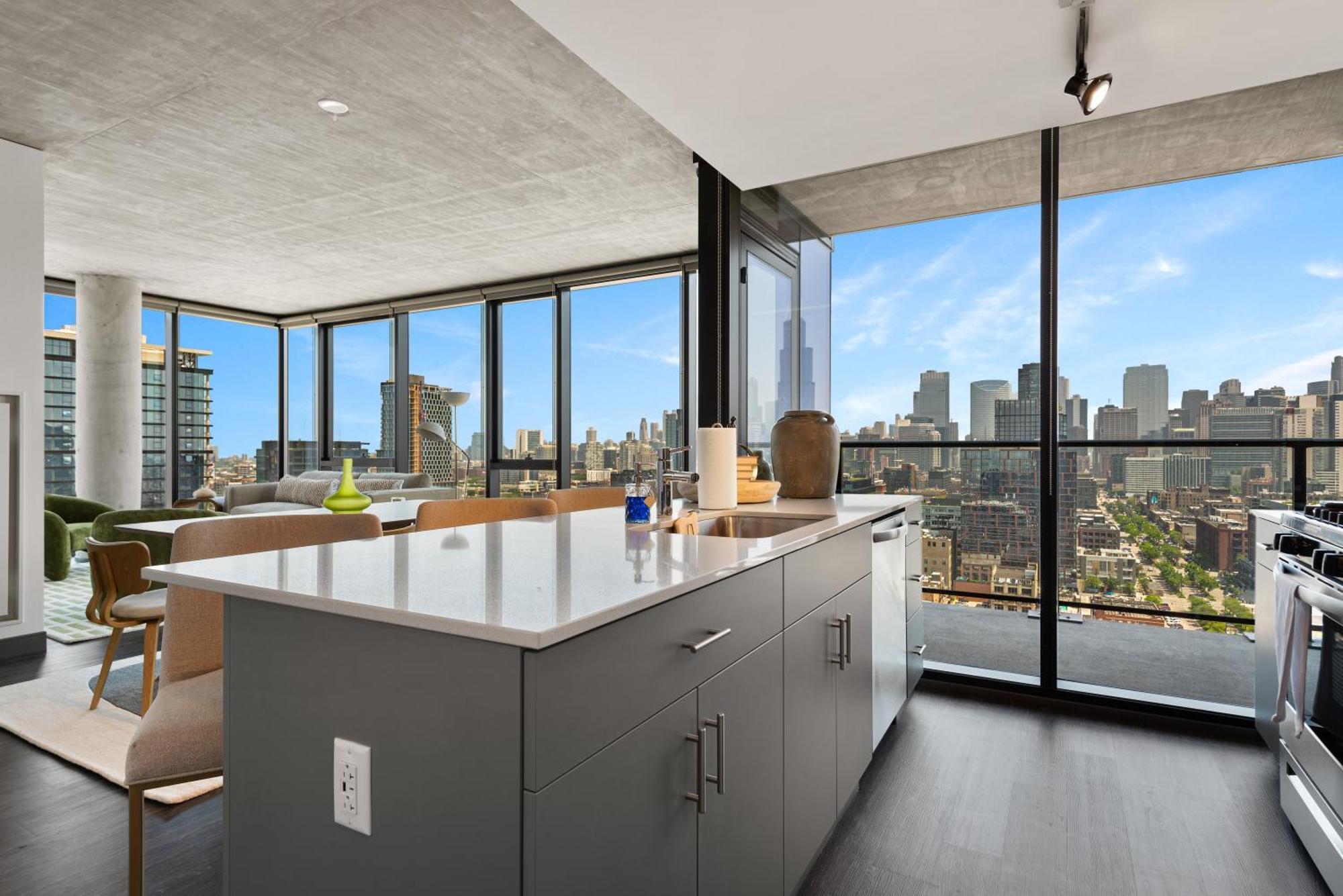 Fulbrix Bright Designer With West Loop Views * Chicago