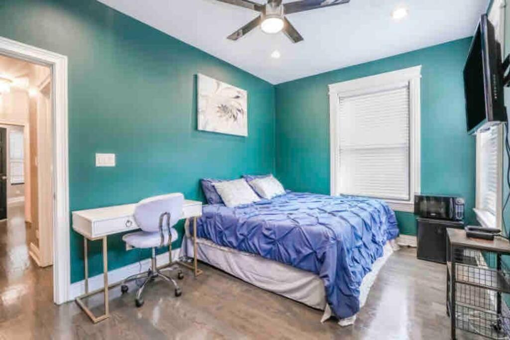 Villa Lakefront Rooftop Parking *