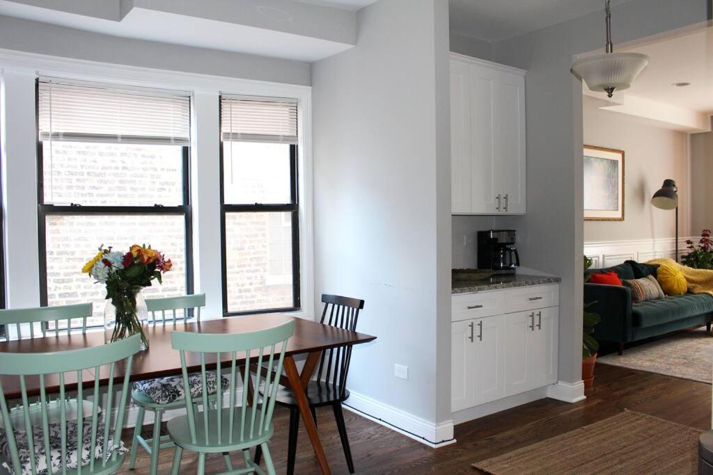 Holiday home Boutique Garden House 3-story Sleeps 12 Chicago