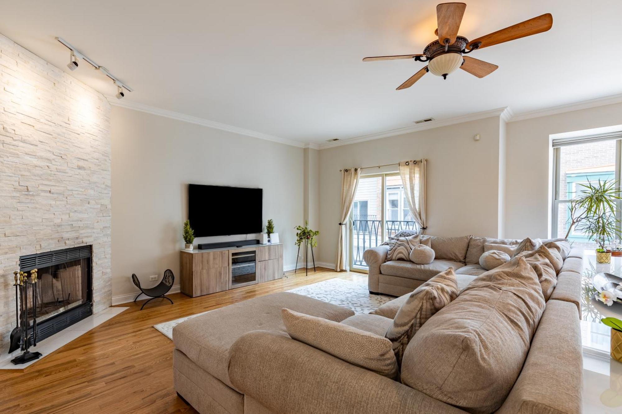 Hébergement de vacances Windy Getaway - 3br 2ba Townhouse *