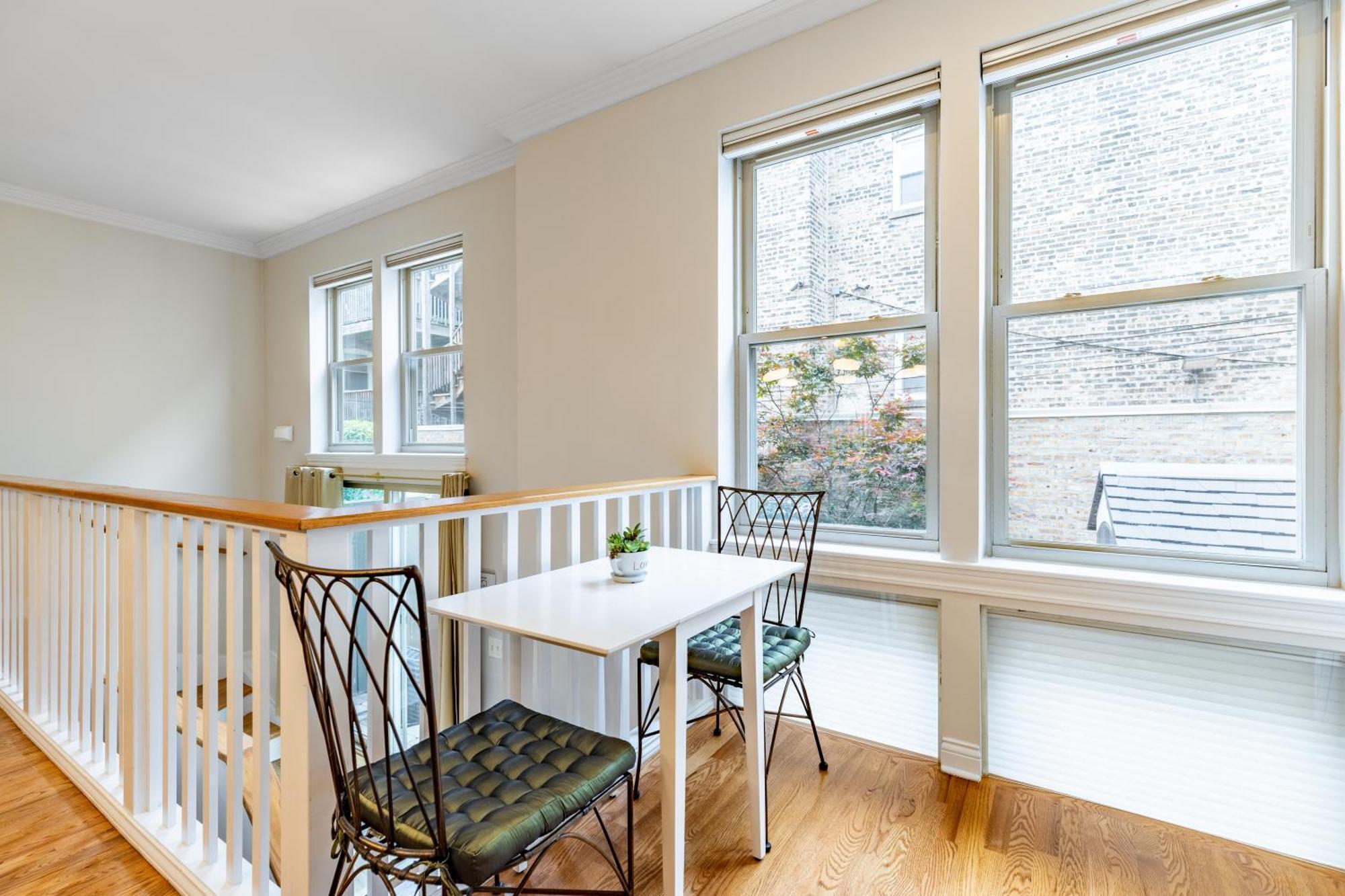 Windy Getaway - 3br 2ba Townhouse Hébergement de vacances