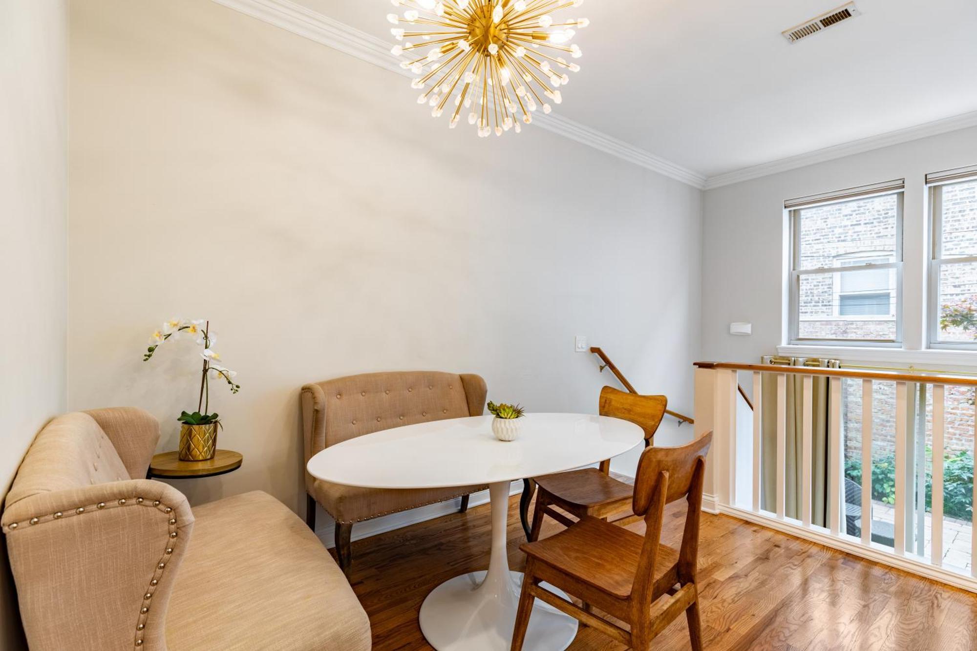 Windy Getaway - 3br 2ba Townhouse Hébergement de vacances