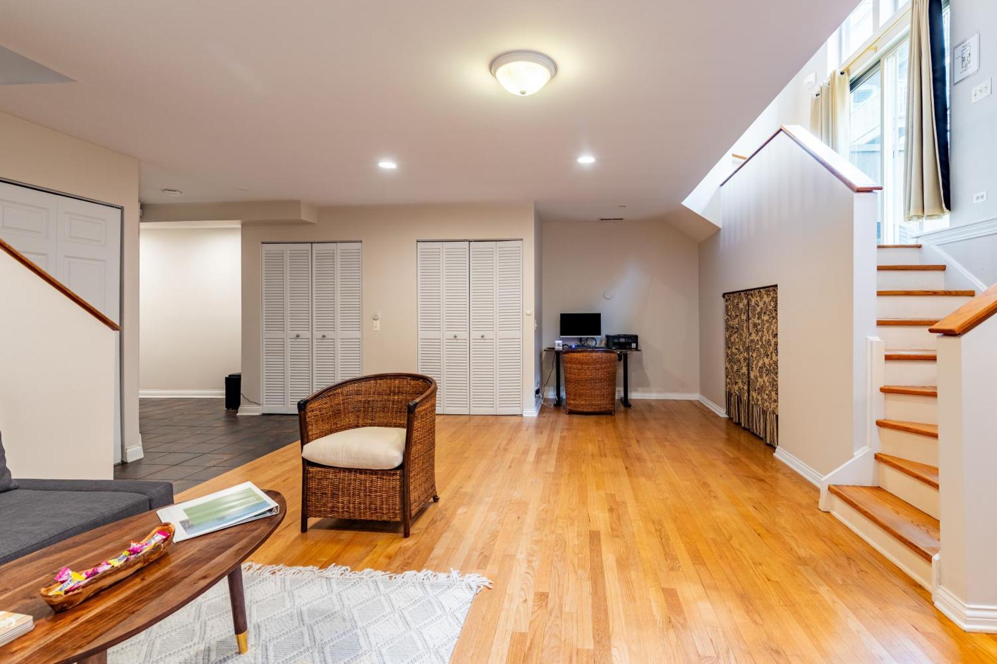 Windy Getaway - 3br 2ba Townhouse Hébergement de vacances