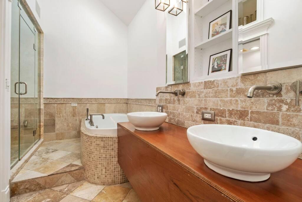 Roscoe Village Family Hideaway Chicago